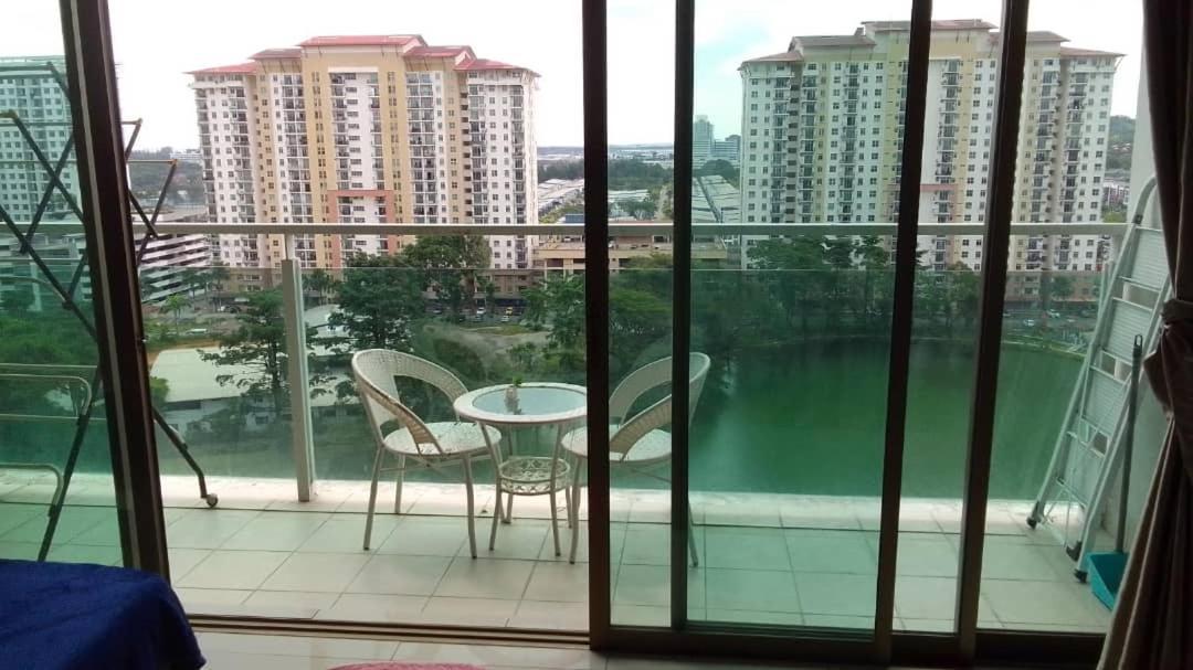 11-Modern Homestay Palazio Lake View Mount Austin Palazio Near Aeon Themepark Toppen Ikea ยะโฮร์บาห์รู ภายนอก รูปภาพ
